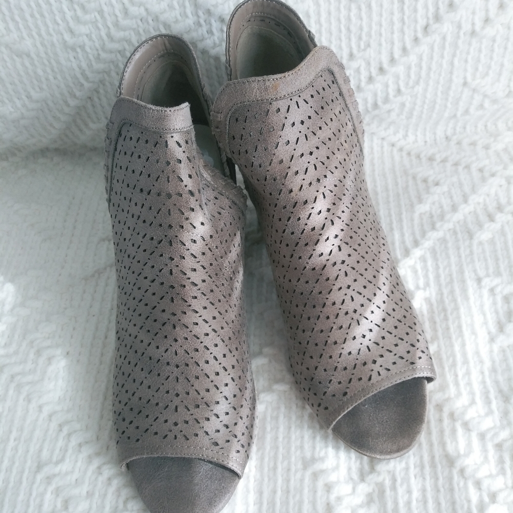 Fergalicious Heels